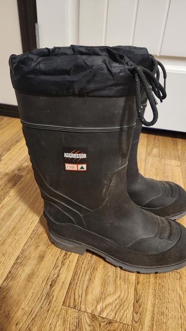 Photo of Steel Toed Rubber Boots - 1