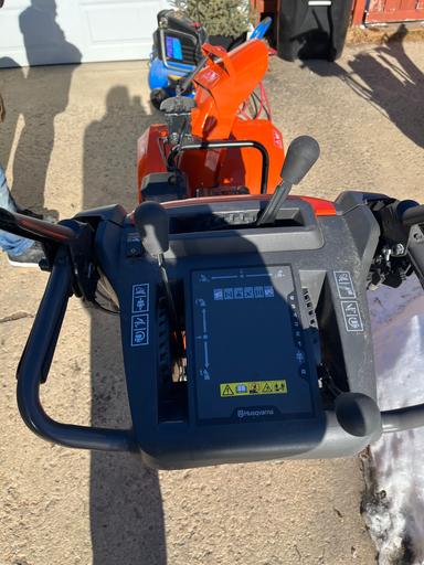 Photo of Husqvarna  snowblower - 1