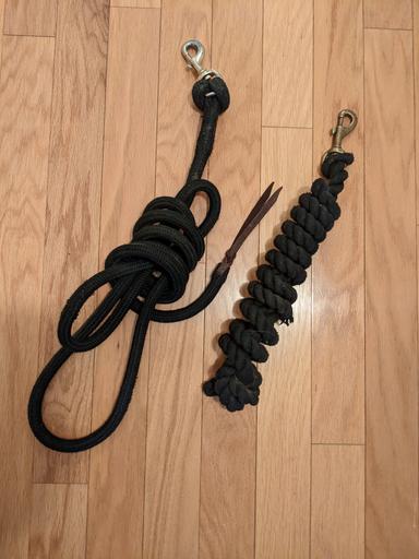 Photo of Lead ropes/ shanks - 1