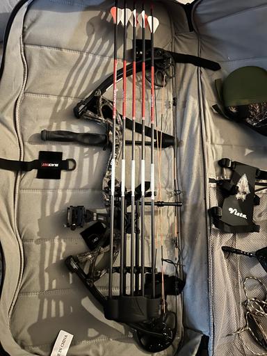 Photo of Bear Compound Bow - 1