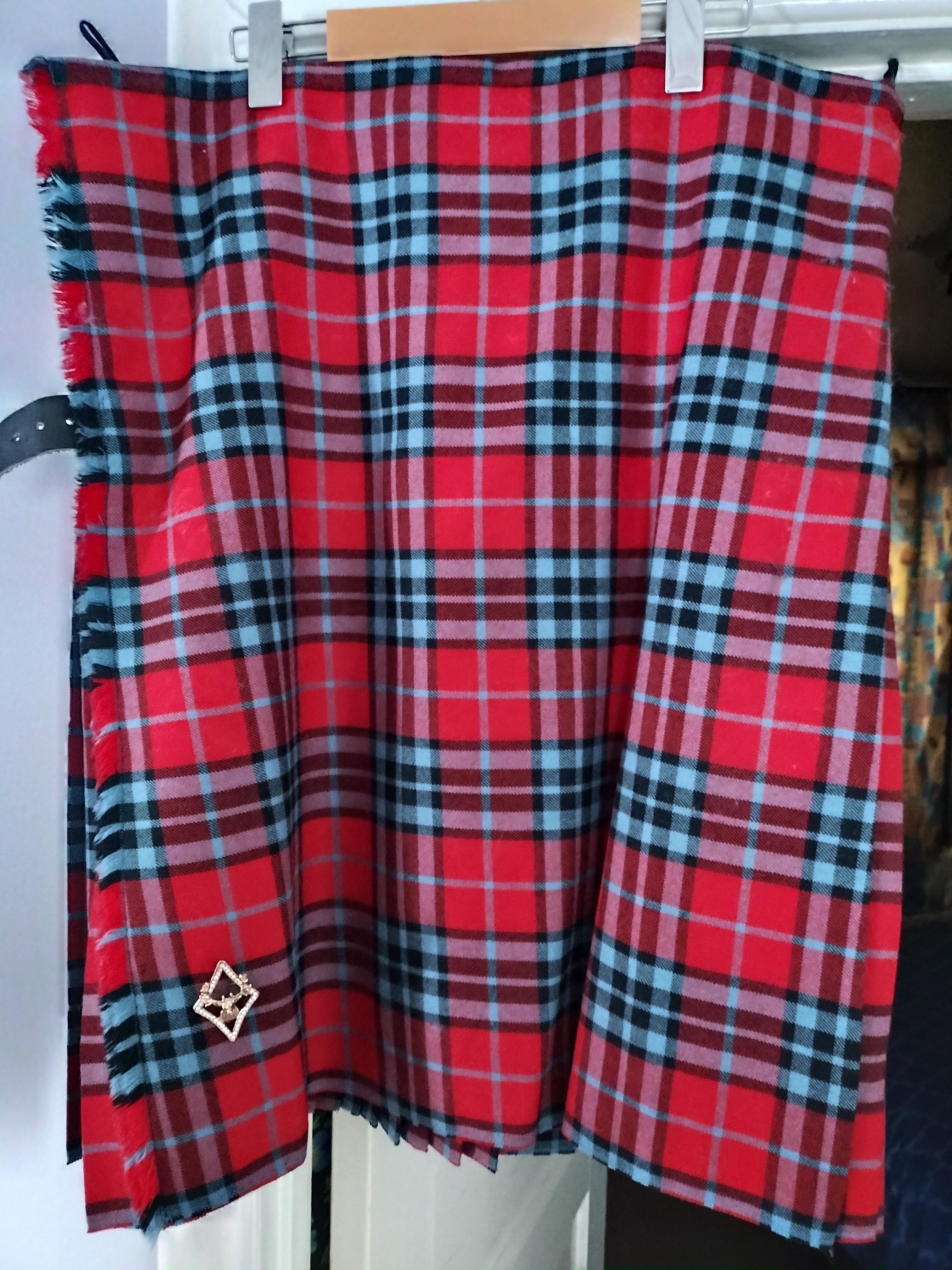 Photo of McTavish tartan kilt 