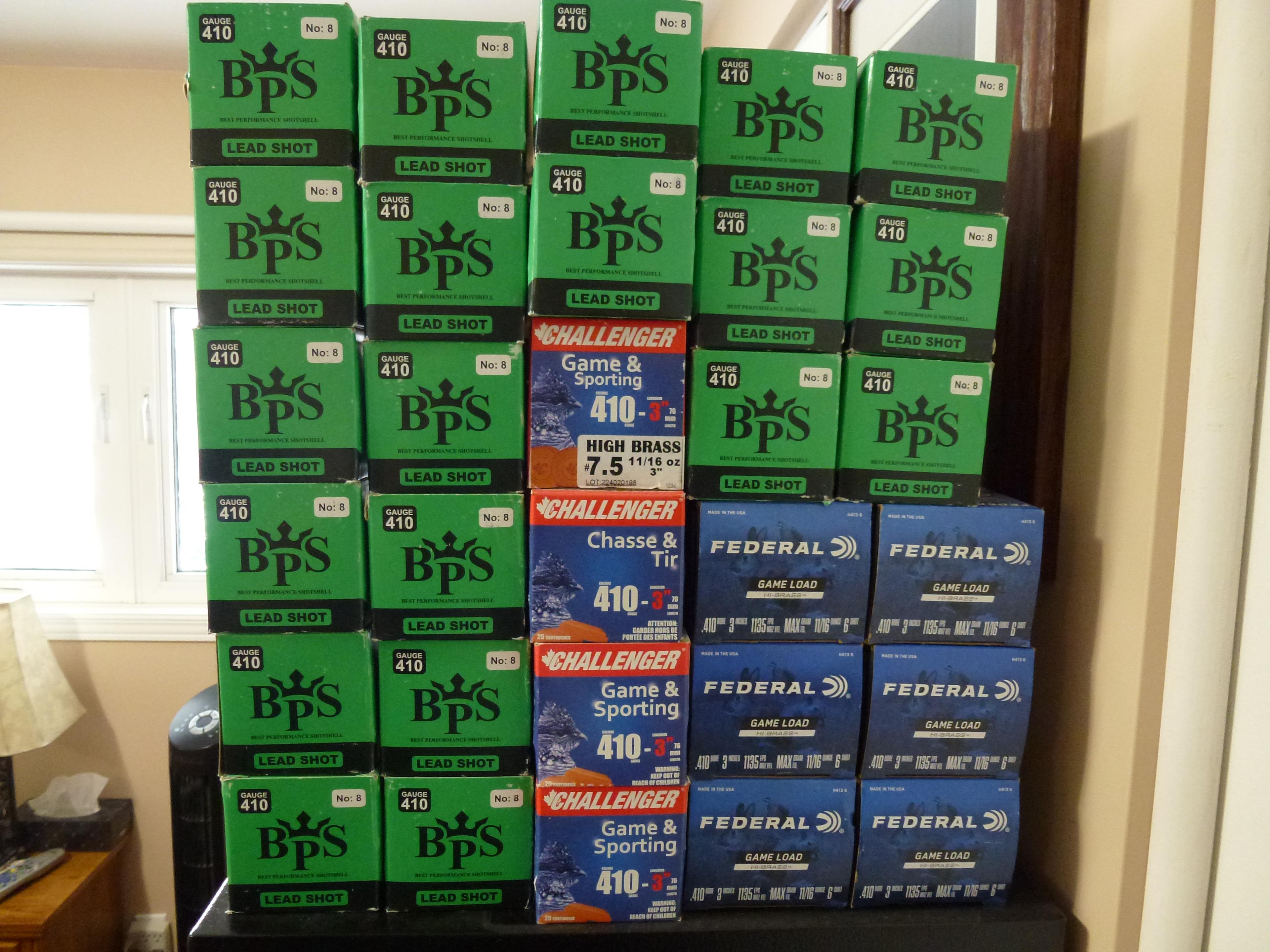 Photo of ***410 AMMUNITION*** BRAND NEW*** 26 BOX 2 1/2 #8 26$--- 10 box 3in #6 - 7 1/2 33$