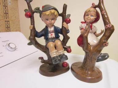 Photo of COLLECTIBLE BOY AND GIRL SITTING IN APPLE TREES FIGURINES FOR SALE - 1