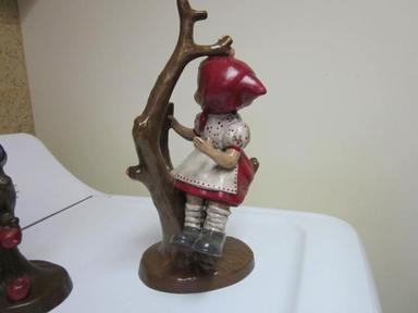 Photo of COLLECTIBLE BOY AND GIRL SITTING IN APPLE TREES FIGURINES FOR SALE - 2