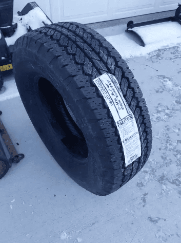 Photo of NEW LT265/70R17 tire