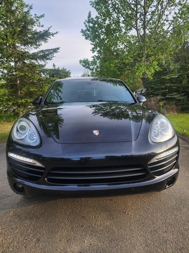 Photo of 2012 Porsche Cayenne V-6, AWD, 1 Owner, Great shape, Low Km - 1