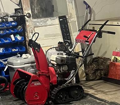 Photo of Honda snowblower - 1