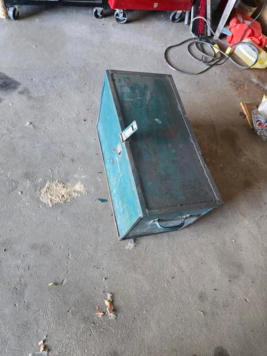 Photo of Heavy Duty Custom Made Tool Box, With tray, For Outdoor Use - 1