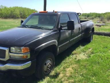 Photo of 2006 GMC Sierra dually - 1