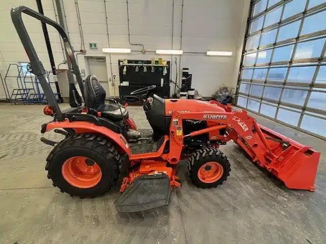 Photo of Like new, 2017 Kubota B2301HSD Tractor