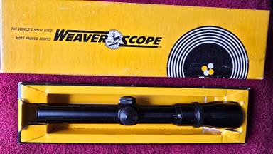 Photo of WEAVER USA V4.5 VINTAGE RIFLE SCOPE - 2