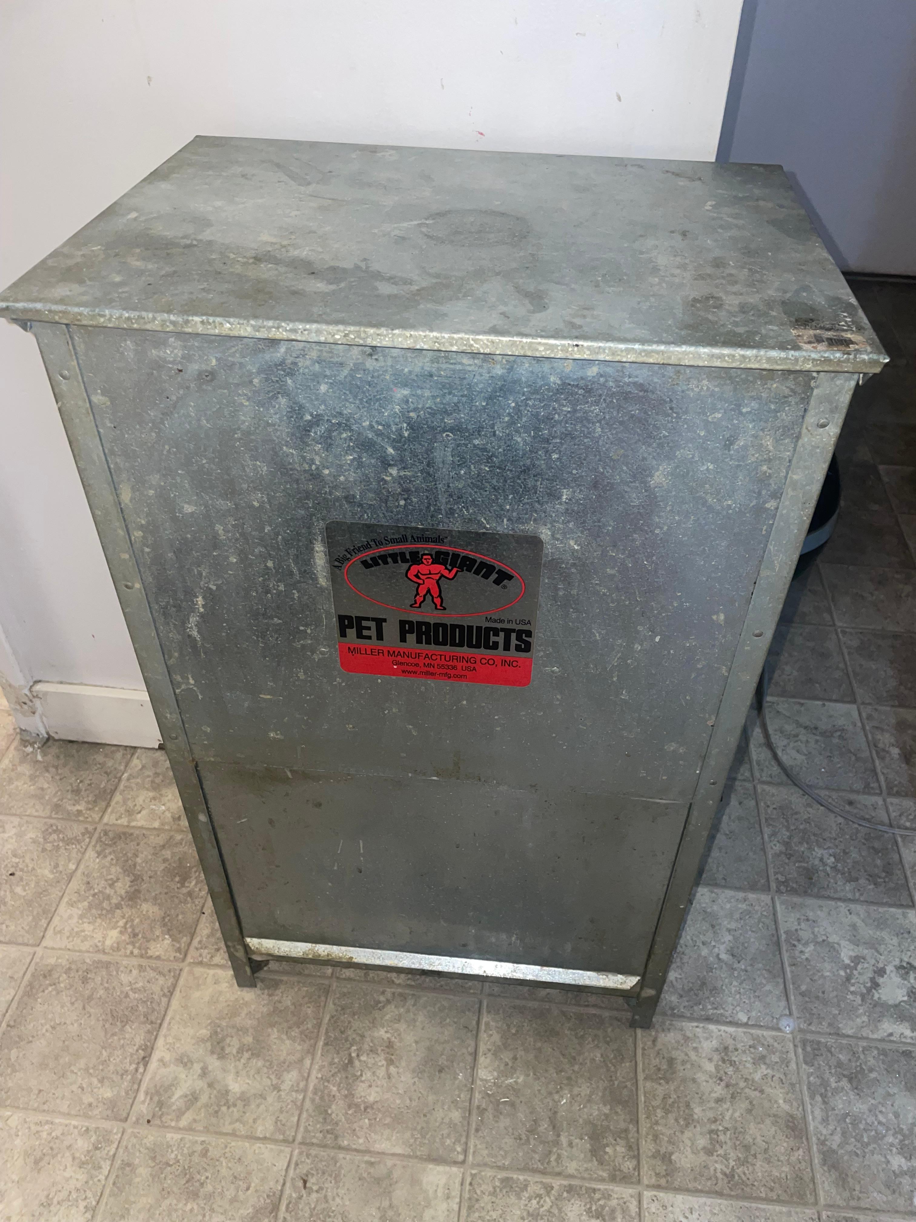 Photo of Metal food dispenser 