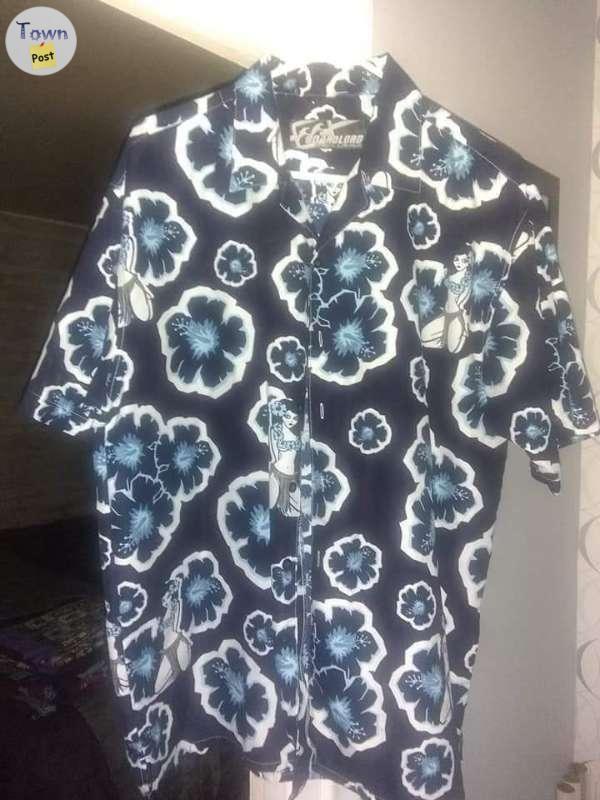 Photo of Blue floral design Hawaiian shirt 