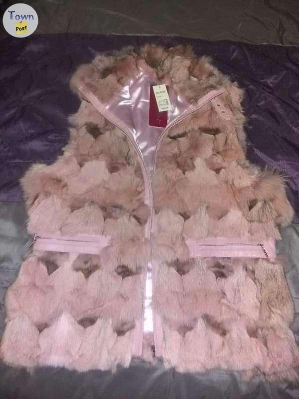 Photo of Ladies real fox fur vest