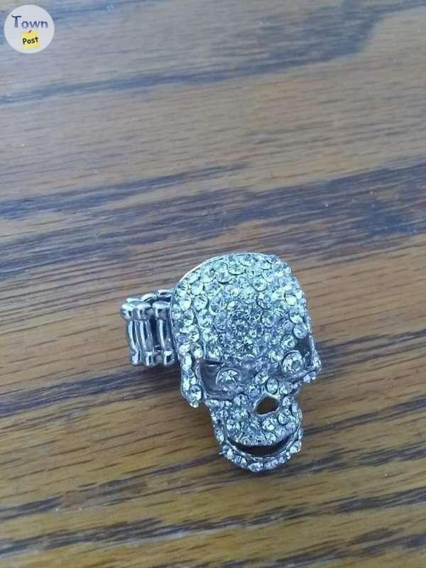 Photo of Rhinestones/cubic zirconia rings