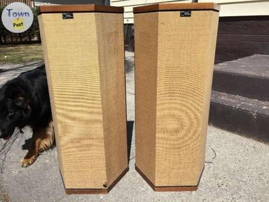 Photo of Design Acoustics D-4 Speakers - 1