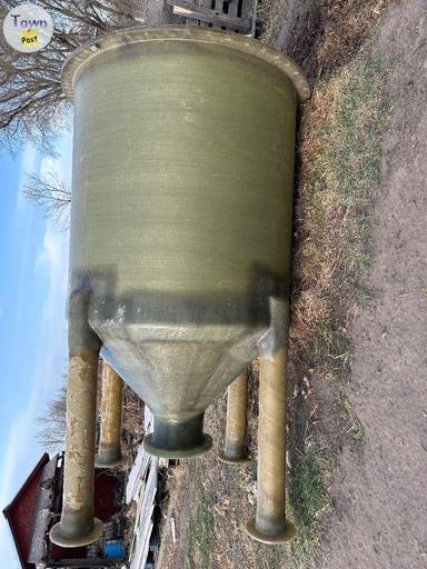 Photo of Water Tank or Grain Bin - 1