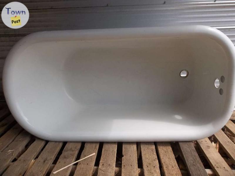 Photo of Cast Iron Claw foot Tub