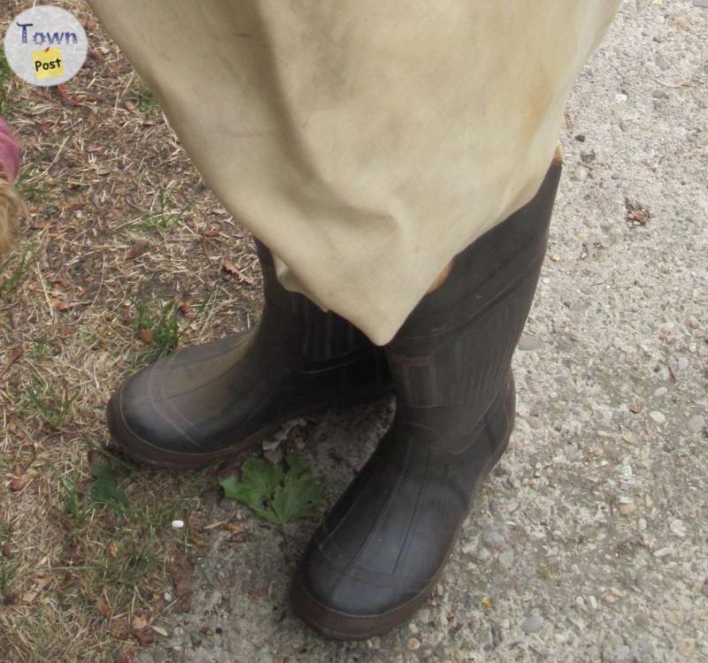 Photo of insulated chest waders