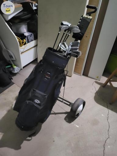 Photo of RH GOLF CLUB SET w/ CART w/EXTRAS -RIGHT-HANDED - 1