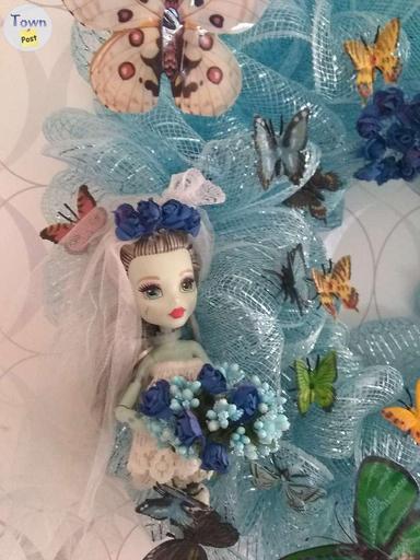 Photo of Bride/butterfly wreath - 2