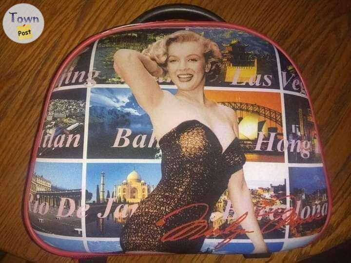 Photo of Marilyn Monroe bag