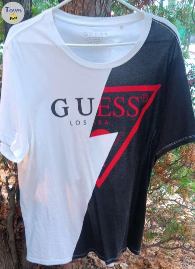 Photo of Guess Tshirt