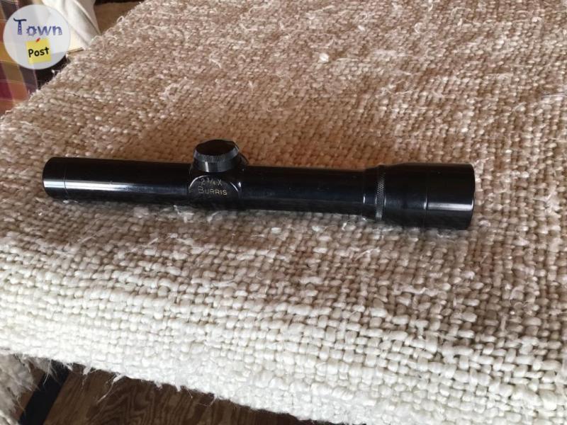 Photo of 2 3/4 power Burris pistol scope