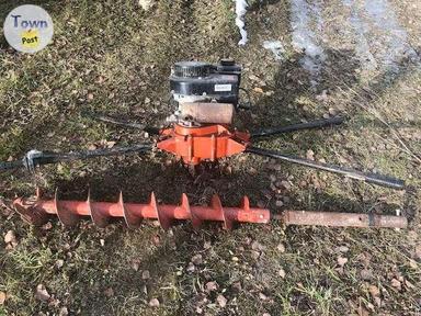 Photo of Commercial Ice Fishing Equipment - 2