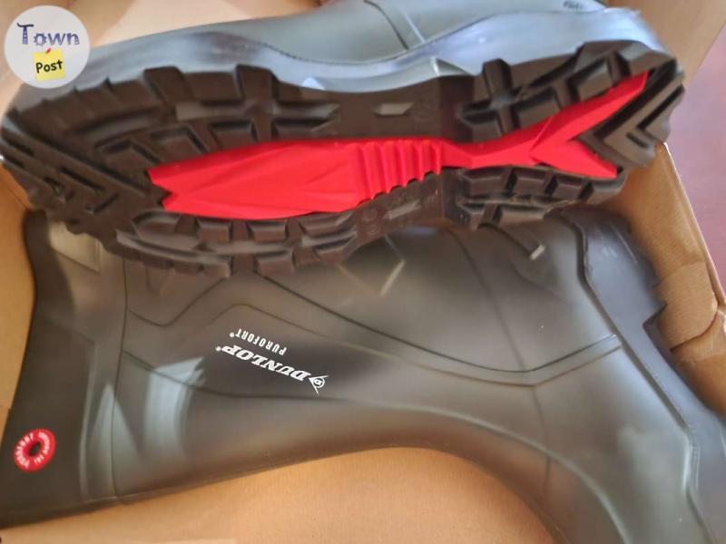 Photo of Brand new Dunlop rubber comfort boots