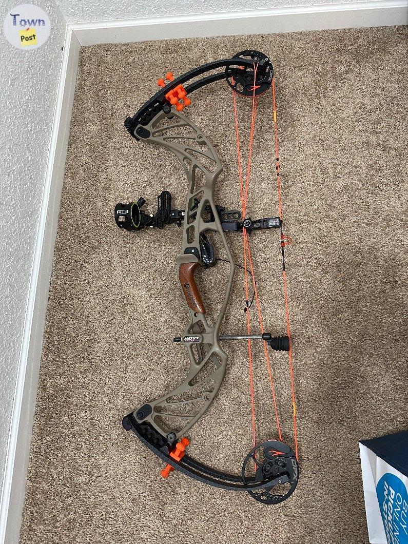 Photo of Hoyt Pro Defiant 