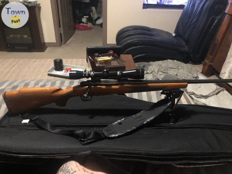 Photo of Winchester model 70 300 weatehrby magnum