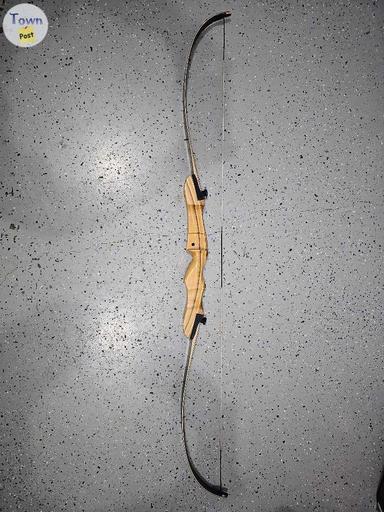 Photo of Left Hand Recurve Bow - 2