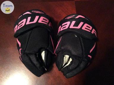 Photo of Bauer Vapour X Edge Dynamic-Flex Hockey Gloves. - 1