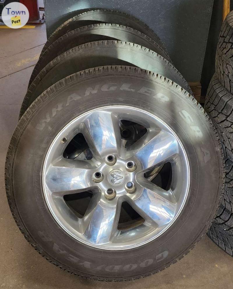 Photo of 20in Dodge Ram 1500 wheels with 275/60R20 Goodyear SR-A tires