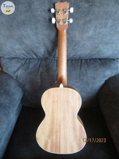 Photo of Tenor Ukulele perfect condition - 1