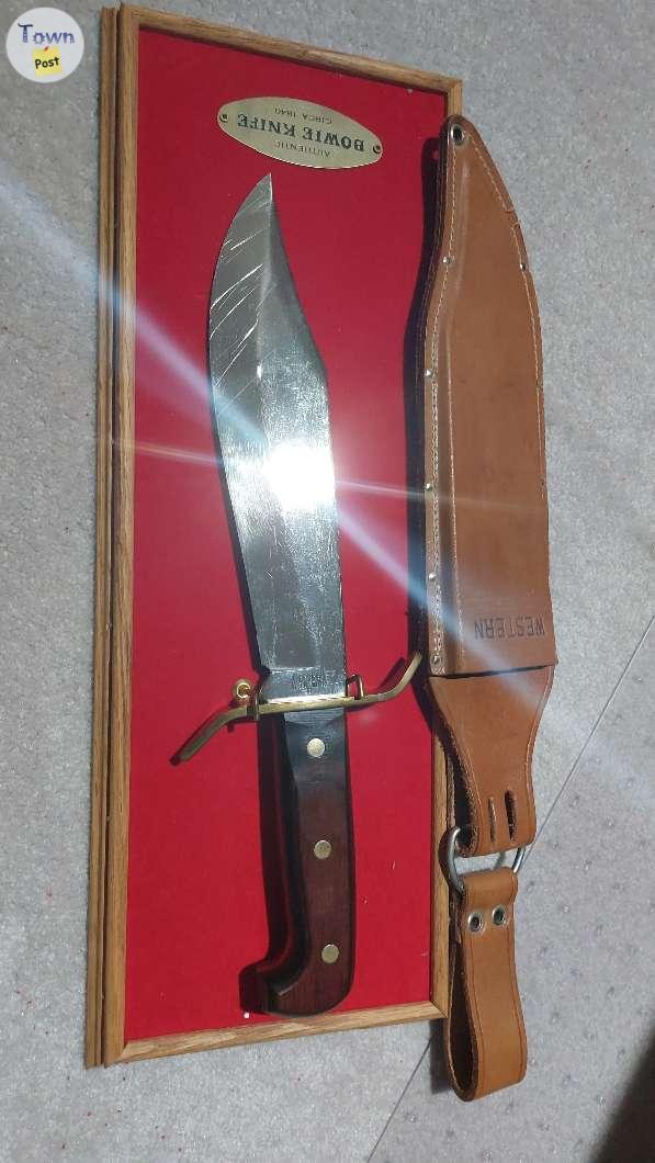 Photo of Bowie Knife