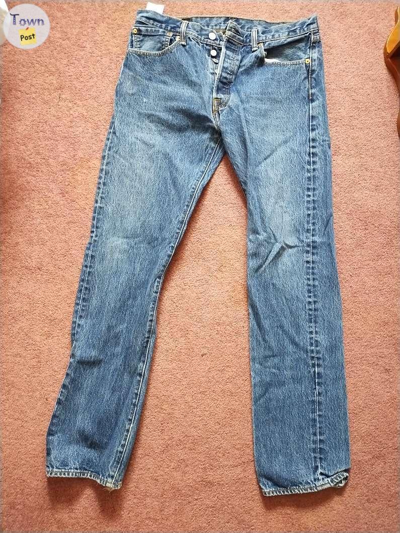 Photo of Men's 501 Levi's jeans 