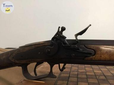 Photo of Trappers swivel breech flintlock - 2