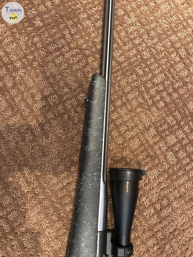 Photo of Showroom cond like new 30-378 left hand Weatherby Accumark