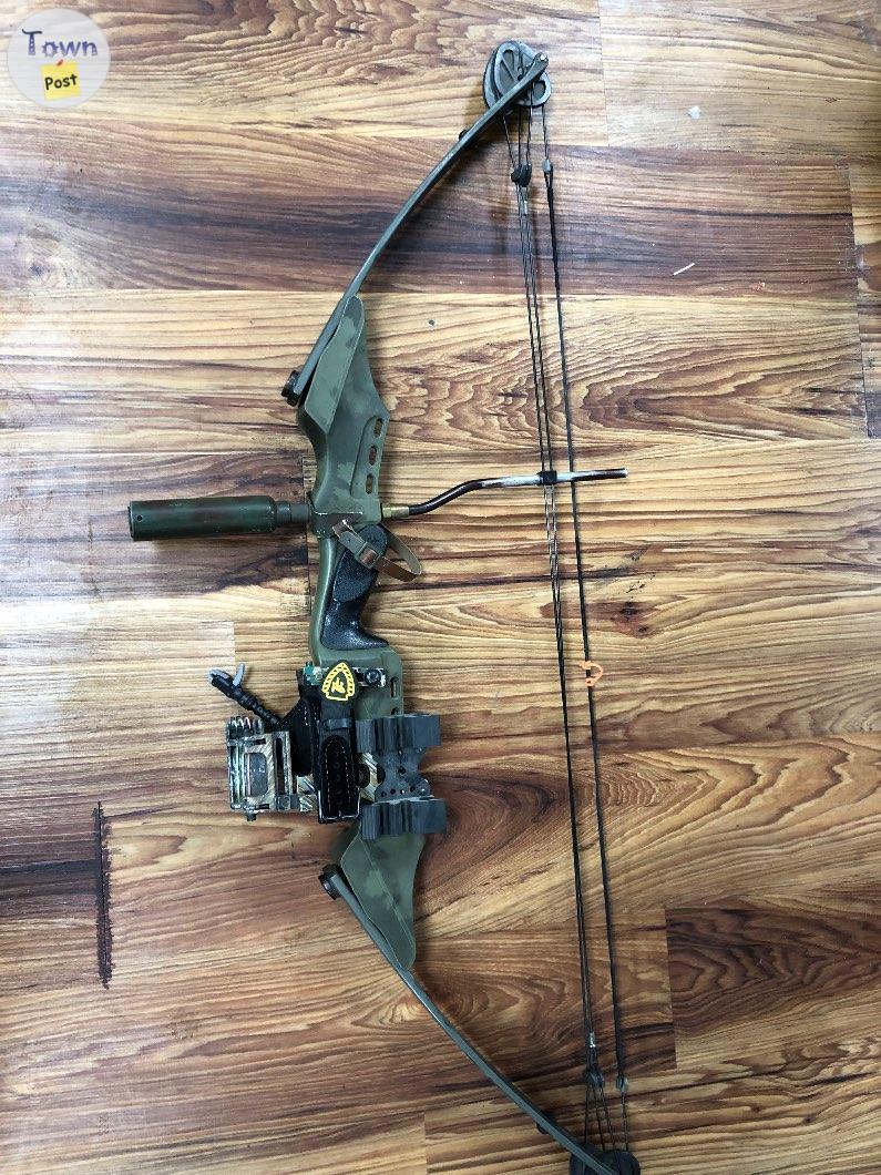 Photo of Trophy Ridge Compound Bow