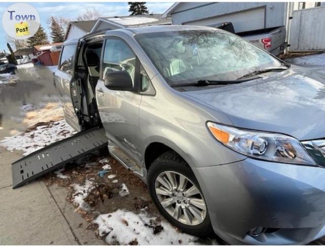 Photo of 2012 Toyota Sienna XLE FWD with Braun Wheelchair Conversion