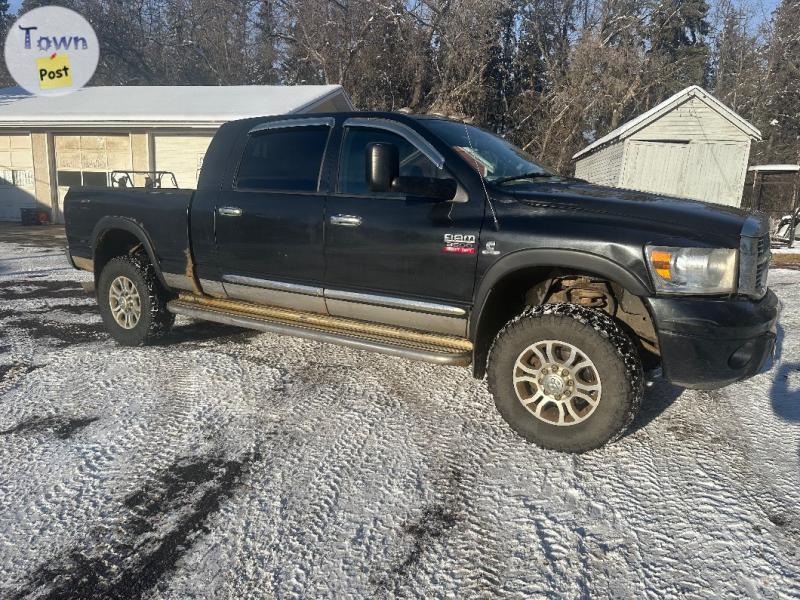 Photo of 2007 dodge 3500 megacab