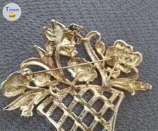 Photo of Vintage brooches  - 2