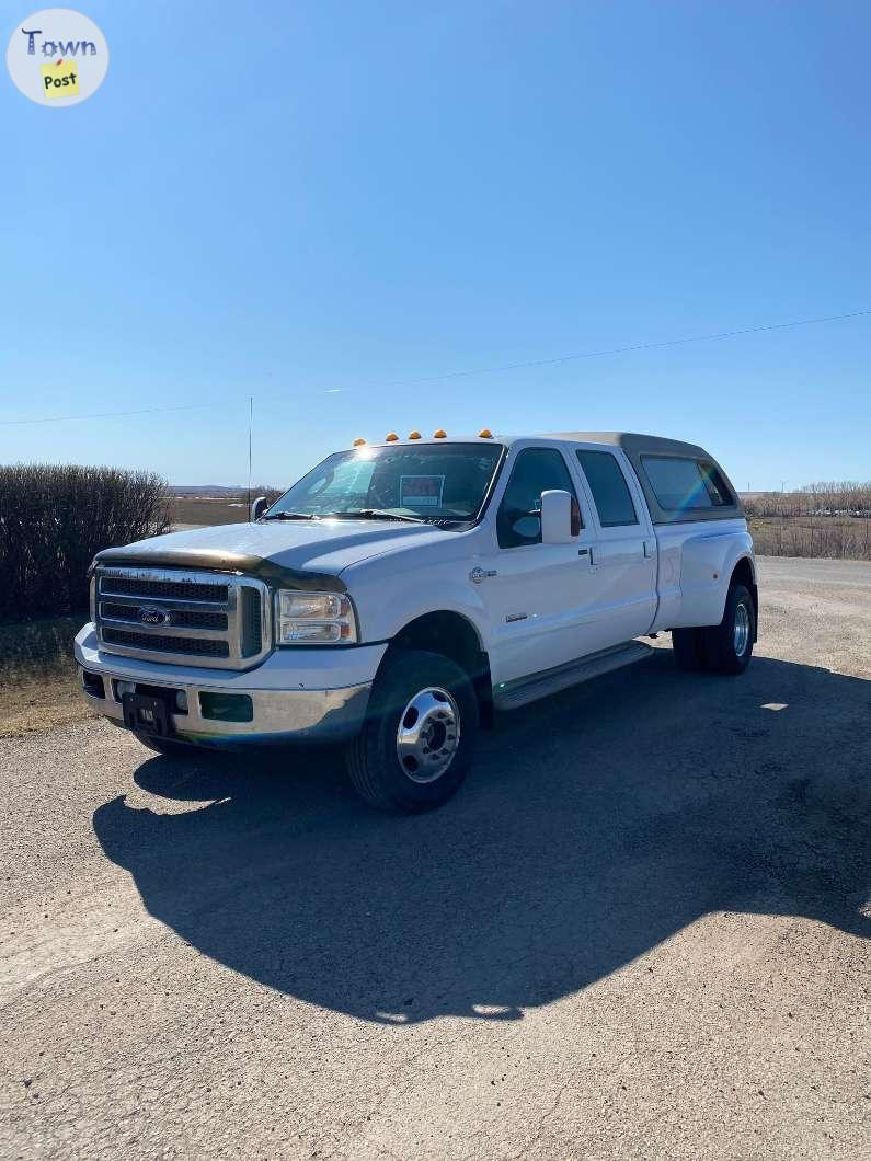 Photo of SOLD Ford f350 King Ranch Dually 