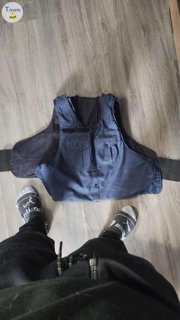 Photo of Bullet proof level 2 vest (plated)