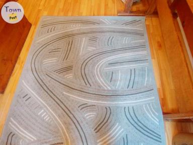 Photo of Great Condition Large Area Rug - 1