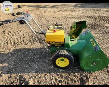 Photo of 1986 John Deere Snowblower - 2