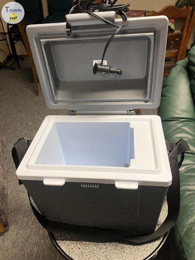 Photo of 12 volt cooler 