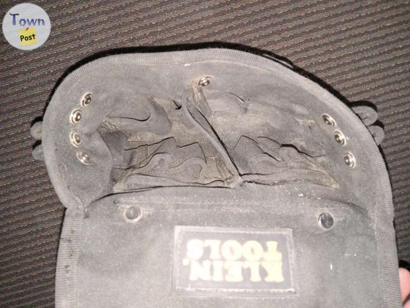 Photo of electricians tool belt pouch